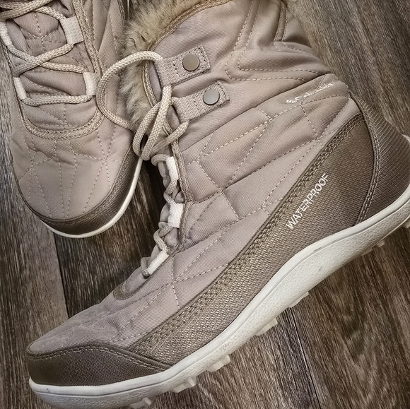 Columbia Minx II - Shorty Boots - Picture 4 of 5